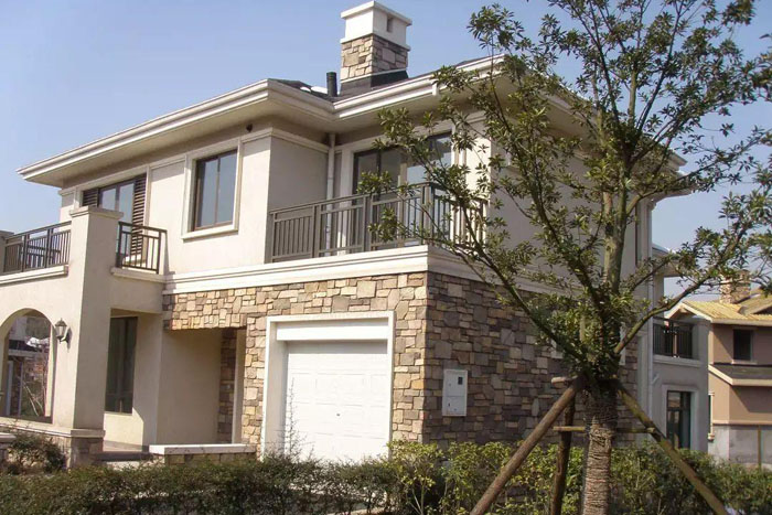 ��Ȼʯ���Ƿ����ɫ�أ�